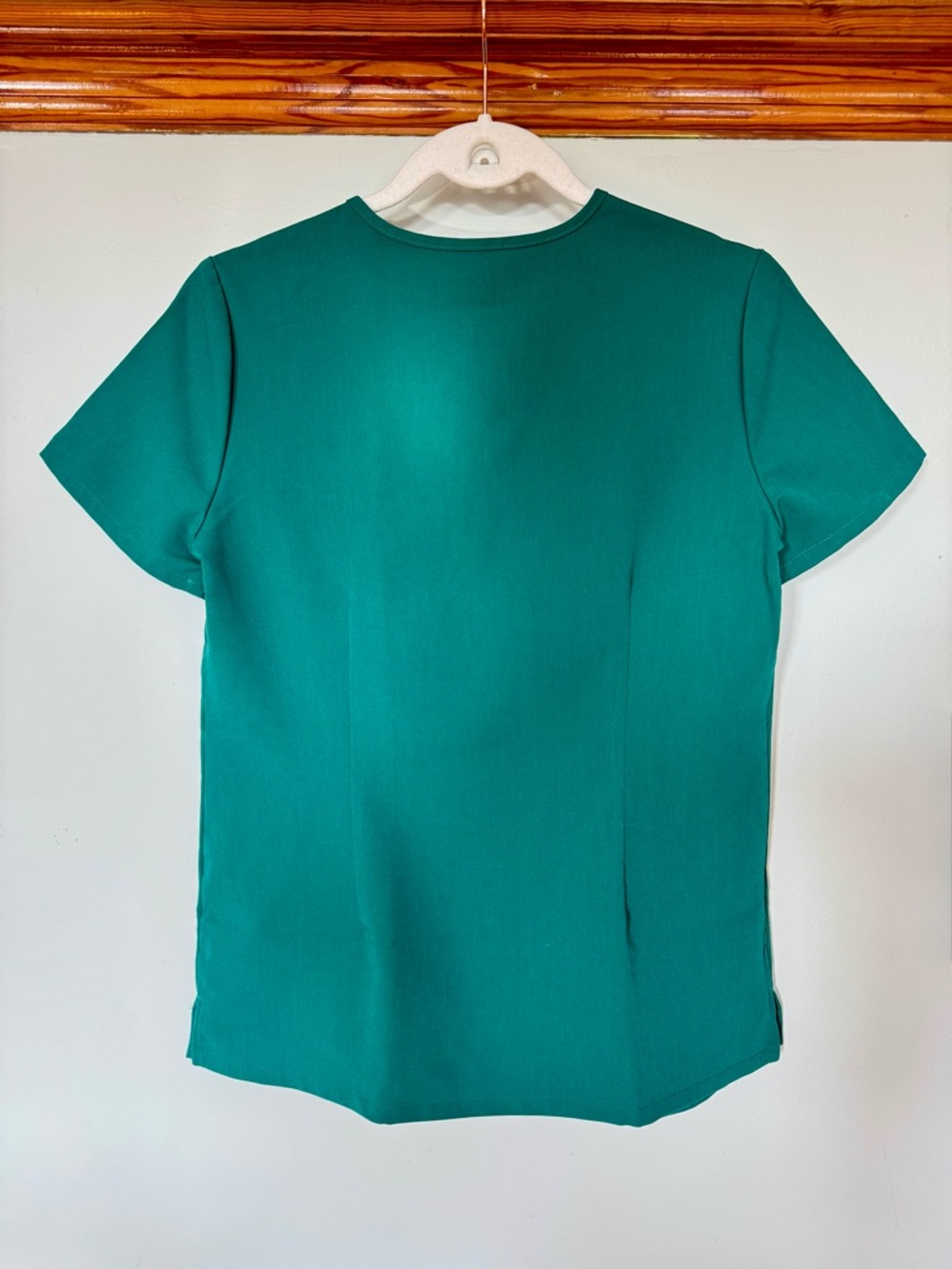 Figs Women’s Catarina One-Pocket Short Sleeve Scrub Top in Hunter Green - Picture 3 of 3